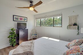 Breezy Cape Canaveral Townhome ~ 1 Mi to Beach!