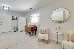 10 Mi to Dtwn Phoenix: Studio w/ Outdoor Kitchen!