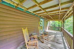 Rosman Vacation Rental w/ Charcoal Grill!