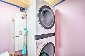 Rosman Vacation Rental w/ Charcoal Grill!