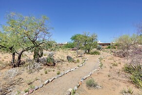 Green Valley Abode w/ Pool Access & Mtn Views
