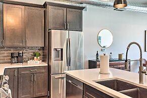 Downtown Lincoln Loft Apartment - New Remodel!