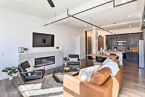 Walk to UNL Campus: Dtwn Lincoln Loft Apt!