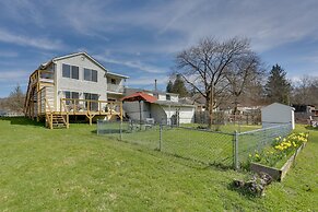 Scenic Home on the Delaware River, Pet-friendly!