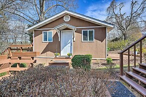 Bryson City Cottage Studio: Deck w/ Mountain Views