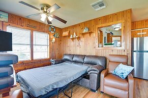 Waterfront Texas Abode w/ Boat Ramp, Pets Welcome