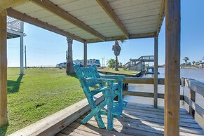 Waterfront Texas Abode w/ Boat Ramp, Pets Welcome