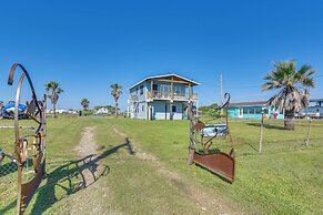 Waterfront Texas Abode w/ Boat Ramp, Pets Welcome