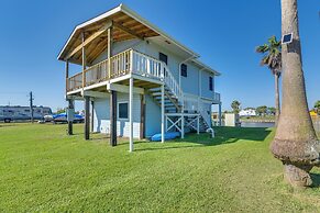 Waterfront Texas Abode w/ Boat Ramp, Pets Welcome