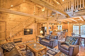 Carroll Log Cabin w/ Deck < 9 Mi to Bretton Woods!