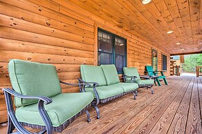 Carroll Log Cabin w/ Deck < 9 Mi to Bretton Woods!