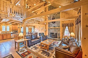 Carroll Log Cabin w/ Deck < 9 Mi to Bretton Woods!