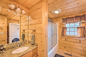 Carroll Log Cabin w/ Deck < 9 Mi to Bretton Woods!
