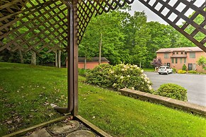 Oakland Vacation Rental < 1 Mi to Deep Creek Lake!