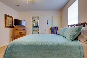 Stunning Gulfport Getaway ~ 1 Mi to the Beach