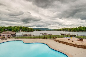 Lakefront Huddleston Condo w/ Community Pool