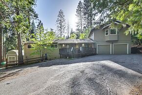 'the Cub House' Arnold Cabin w/ Hot Tub & Arcade!