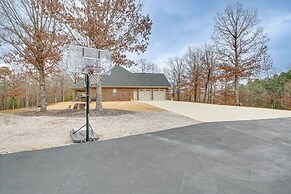 < 5 Mi to Lake Desoto: Grand Hot Springs Home