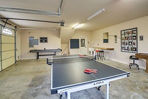 < 5 Mi to Lake Desoto: Grand Hot Springs Home