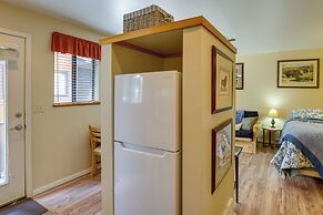 Sunriver Vacation Rental w/ Community Hot Tub!