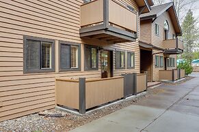 Sunriver Vacation Rental w/ Community Hot Tub!