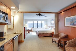 Ski-in/ski-out Crested Butte Studio w/ Pool Access