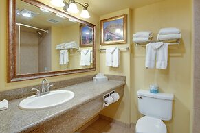 Ski-in/ski-out Crested Butte Studio w/ Pool Access