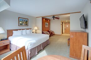 Ski-in/ski-out Crested Butte Studio w/ Pool Access