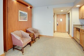 Ski-in/ski-out Crested Butte Studio w/ Pool Access