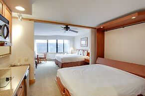 Ski-in/ski-out Crested Butte Studio w/ Pool Access