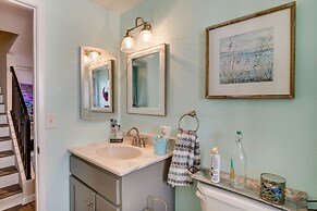 Beautiful San Diego Retreat w/ Community Pool!