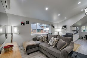 Modern Edgewood Home Near Tacoma w/ Deck!