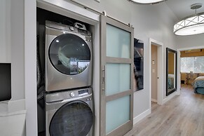 Modern Edgewood Home Near Tacoma w/ Deck!