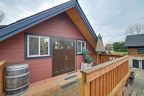 Modern Edgewood Home Near Tacoma w/ Deck!