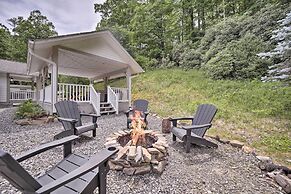 Settlers Mountain Retreat: On-site Hikes & Views!