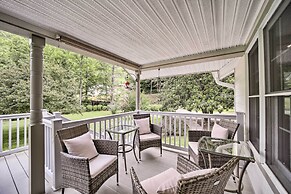 Settlers Mountain Retreat: On-site Hikes & Views!