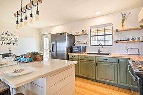 Renovated Cabin w/ Decks, Views, & Fire Pit!