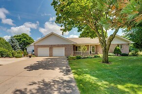 Peaceful Harvard Vacation Rental: 3 Mi to Town!