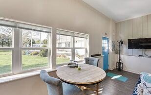 Peaceful Harvard Vacation Rental: 3 Mi to Town!