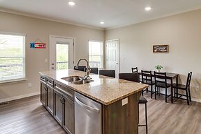 Quaint Harrison Home 2 Mi to Downtown!