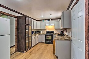 Lovely 'anna Fink House' w/ Patio & Fire Pit