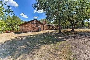 Lovely 'anna Fink House' w/ Patio & Fire Pit