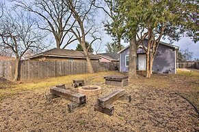 4 Mi to Dtwn Dallas: Home w/ Fire Pit + Gazebo