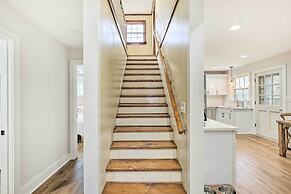 Cozy Cottage w/ Private Yard: Pet Friendly!