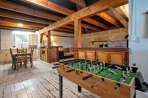 Rustic Fancy Gap Vacation Rental With Fire Pit