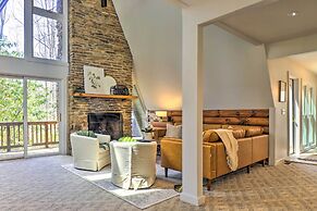 Amazing A-frame w/ Private Hiking + Amenities