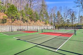 Amazing A-frame w/ Private Hiking + Amenities