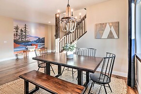 Modern Flagstaff Retreat w/ Fire Pit & EV Charger!