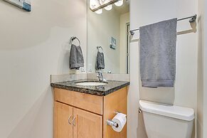 Heart of Dtwn Omaha: Historical Apt w/ Perks