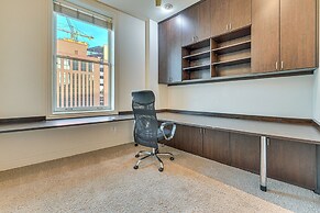 Heart of Dtwn Omaha: Historical Apt w/ Perks